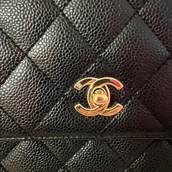 Vintage Chanel Kelly Flap Bag Black Caviar Gold Hardware - Picture 3 of 11